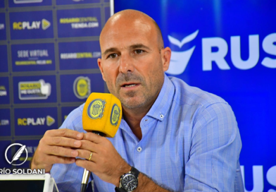 Gonzalo Belloso reafirmó a Jorge Almirón como DT de Rosario Central en una explosiva conferencia: “Hasta mi mamá me pidió que lo eche”