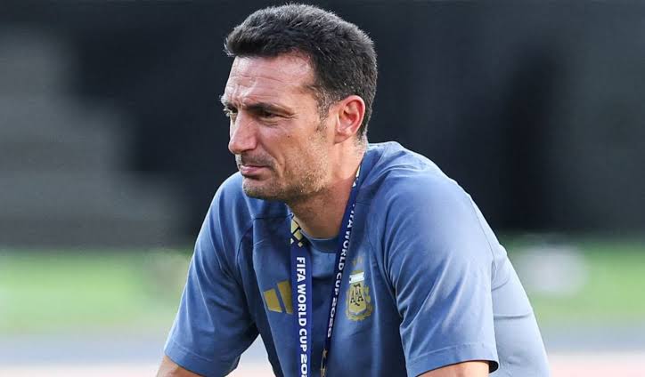 Scaloni negó conspiraciones: “Perdimos porque ellos jugaron mejor”