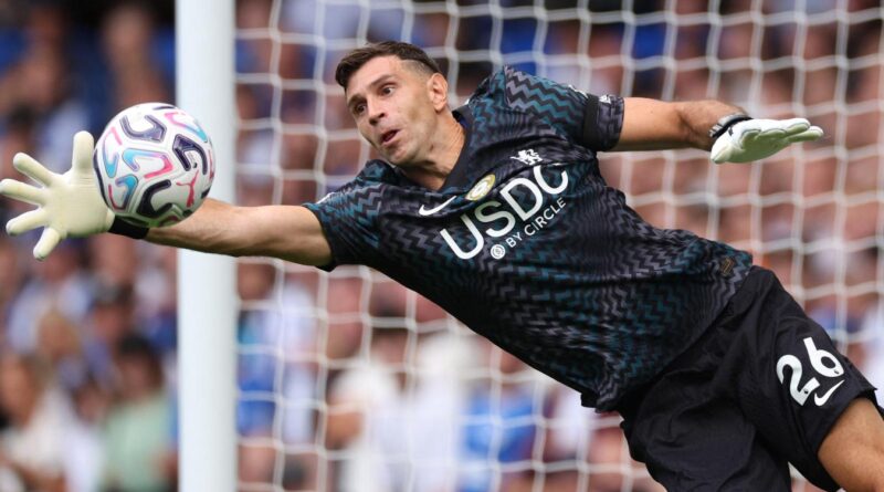Dibu Martínez tuvo su debut en el arco de Chelsea